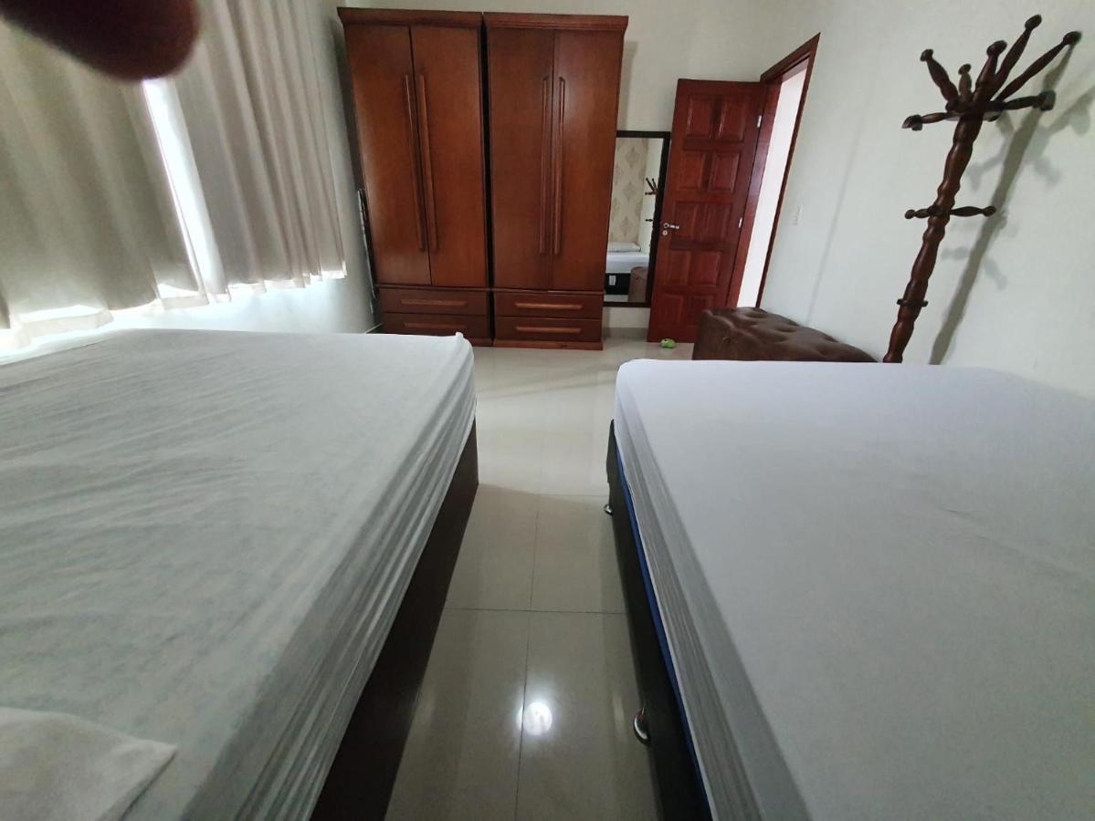 Casa De No Pero Com Piscina E Hidromassagem